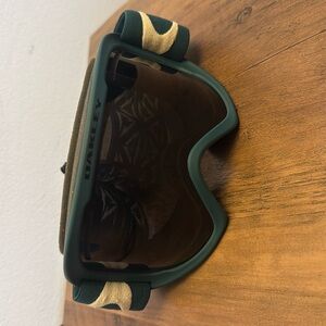 Oakley snowboard/ski goggles adjustable strap and additional visor